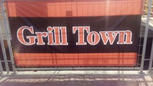 שמשונית לחברת grill town